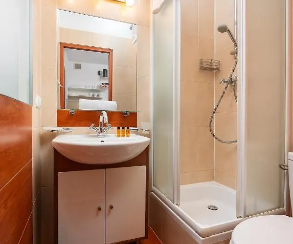 Kino Femina Comfort By Bookinghost Warszawa