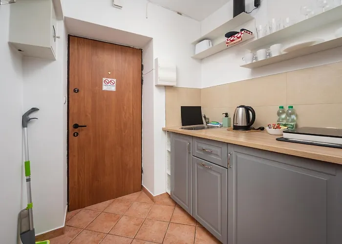 Kino Femina Comfort By Bookinghost *